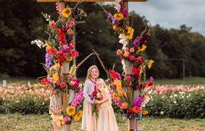 Forage_PYO_Flower_Field_Arch
